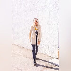 Erinn Boyfriend Cardigan The Skinny x Jillian Harris in Cream